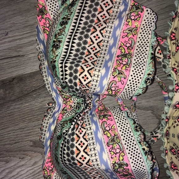 BATHING SUIT TOPS!! - Picture 2 of 8